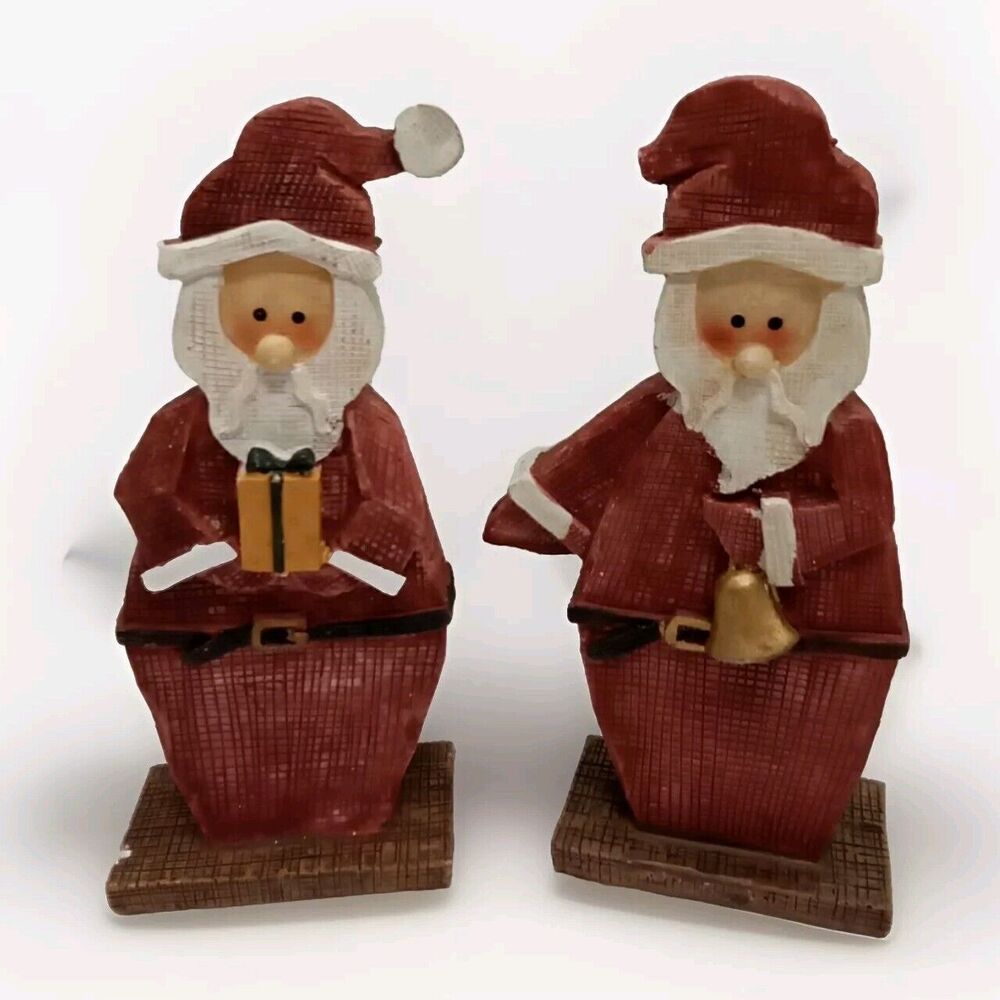 santa claus figurines